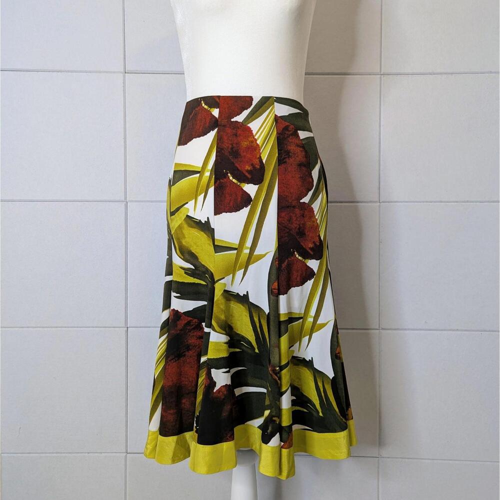 Doncaster Collection tropical floral print flare midi skirt